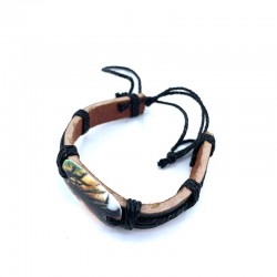 Adjustable leather bracelet of Bob Marley with a lion in his hair.