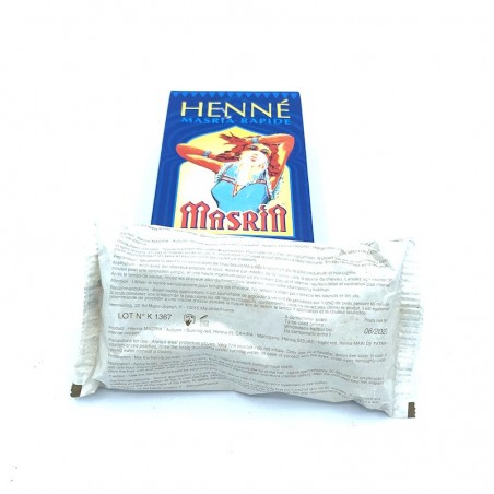 Beutel mit kastanienbraunem Henna-Pulver.