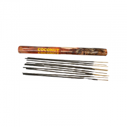 Incenso di cocco gigante indiano all'esterno dell'atmosfera profumata