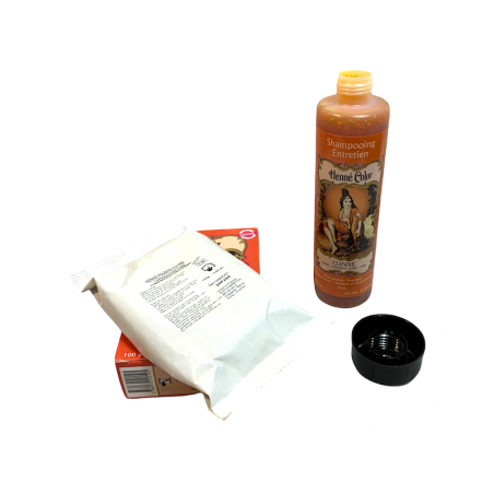 Kupfer-Henna-Pulver und Shampoo.