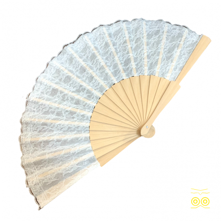 Beautiful chic fan in wood and fabric for the big heat.