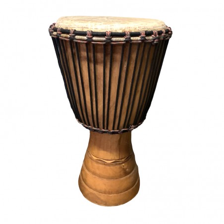 Afrikanische Schlagzeug-Profi-Djembe.
