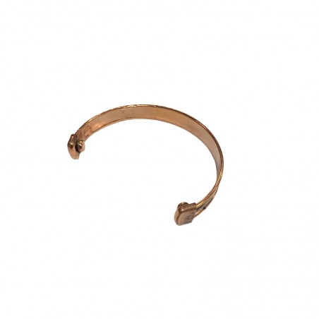 Magnetic copper bracelet to fight against arthritis and rheumatism.
