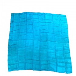 Large square blue scarf in pure Indian silk.
