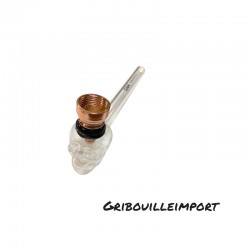 Glaspfeife in Form eines Totenkopfes.