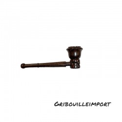 Petite pipe fine en bois.