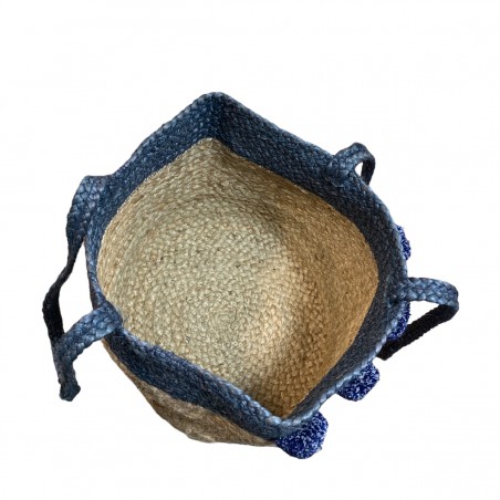 Borsa tote indiana in sisal e pompon blu aperti.
