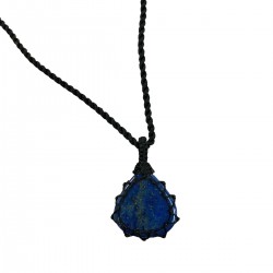 Pendentif en pierre bleue de lapis lazuli.
