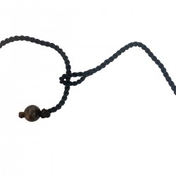 Halskettenverschluss mit Tigerauge-Anhänger.