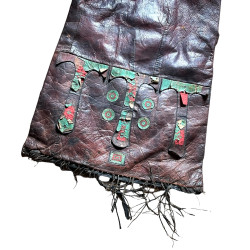 Decorazione cuscino in pelle Tuareg.