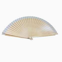 Abanico de madera natural