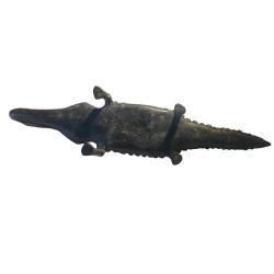 Ventre di coccodrillo bronzo africano
