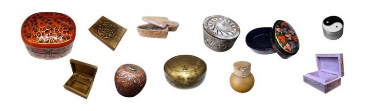 Boites en bois, papier, décorées, sculptées, de diverses tailles et de diverses matières.