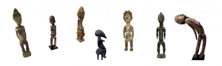 Statues d'art premier africain, representant des sages et dignitaires, souvent en bois.