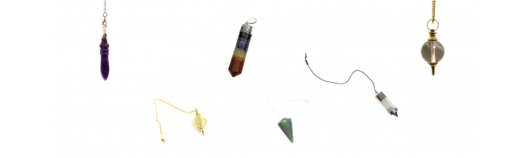 Pendules of disbarment in various materials for research and divination.